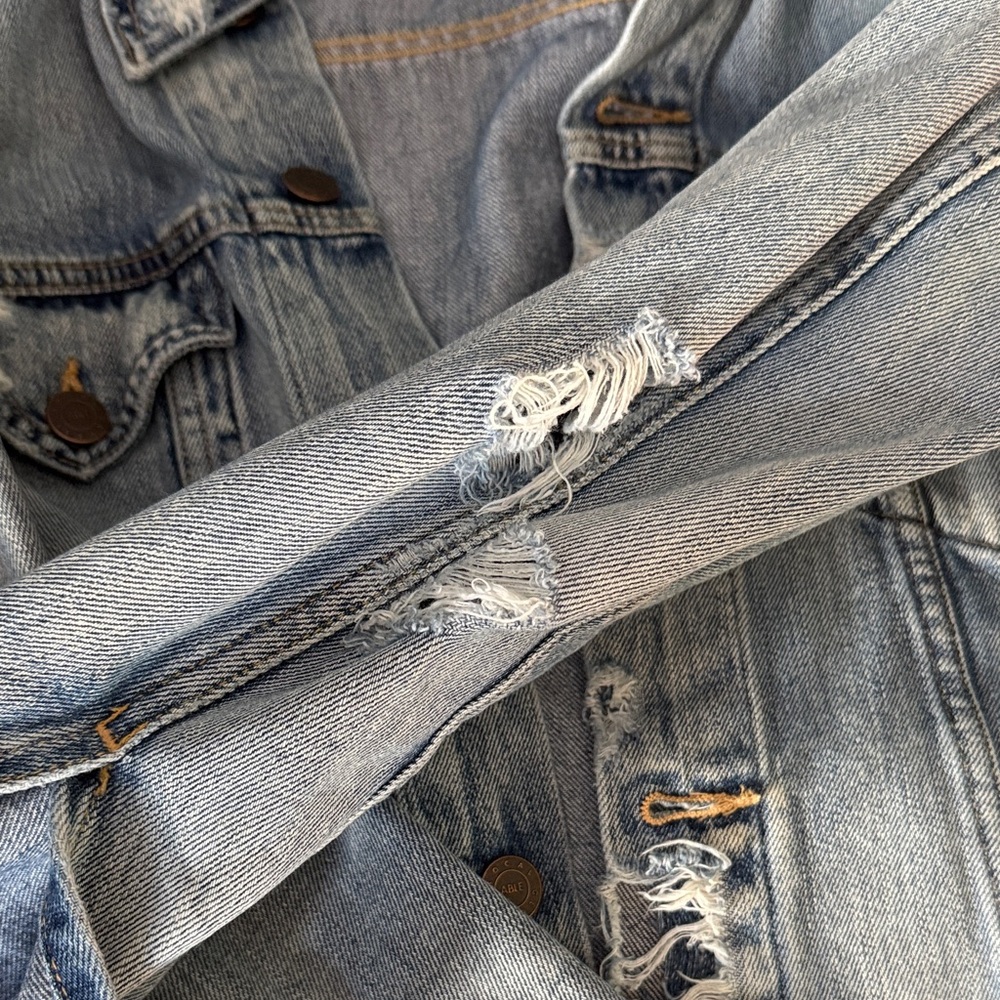 Able Blue Jean distressed denim Jacket - Picture 9 of 10